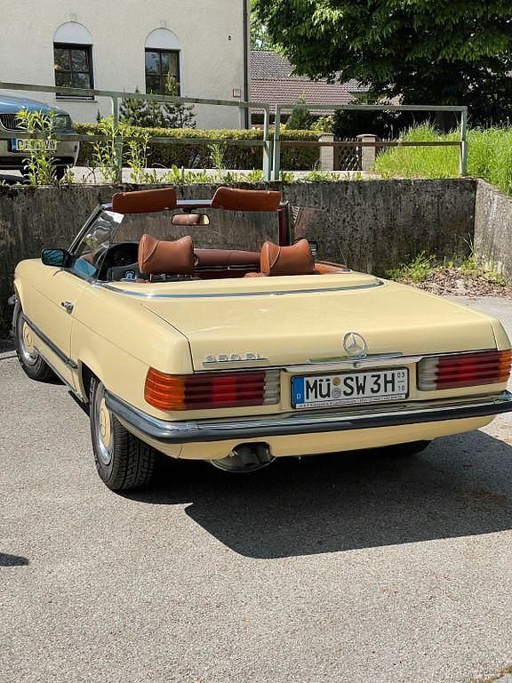 Gelb Gebraucht 1972 Mercedes SL350 Cabrio | 22.350 € - Bild 1/4
