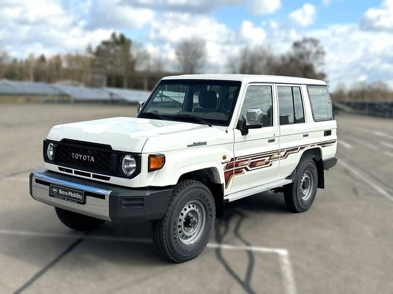 Neu Toyota Land Cruiser 228 PS (167 kW) 2026 Weiß SUV