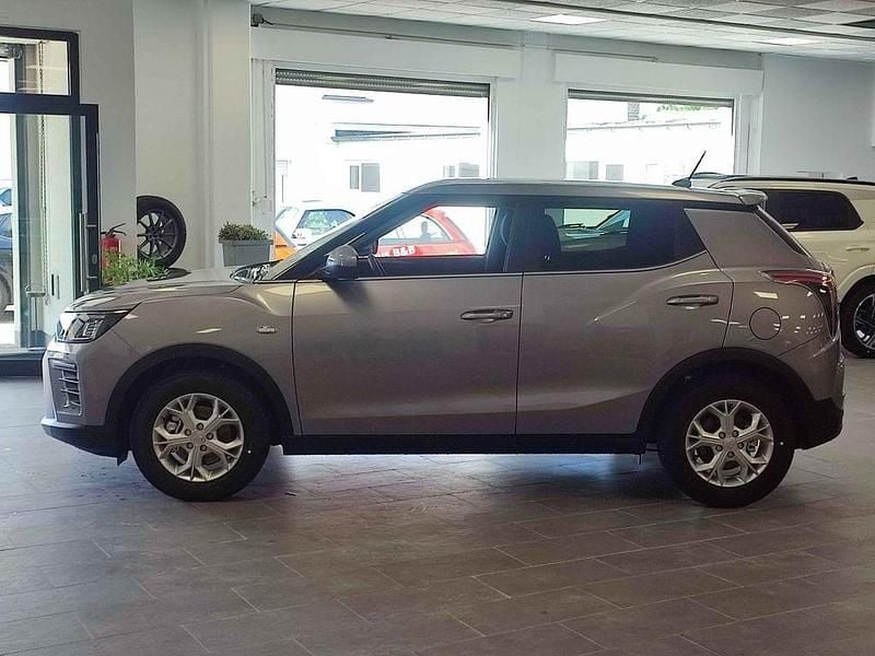 Neu Ssangyong (KGM) Tivoli 163 PS (119 kW) 2025 Silber SUV