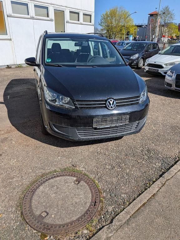 Gebraucht VW Touran Trendline 105 PS (77 kW) 2013 Schwarz Van / Kleinbus