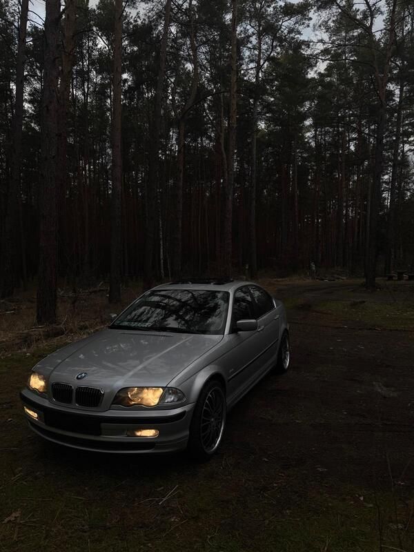 Silber Gebraucht 2001 BMW 325 Limousine | 5.000 € (Fairer Preis) - Bild 1/4