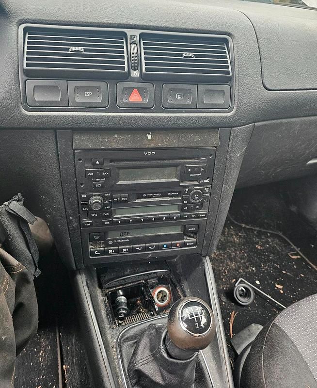 Gebraucht VW Golf IV 75 PS (55 kW) 2001 Silber Kombi