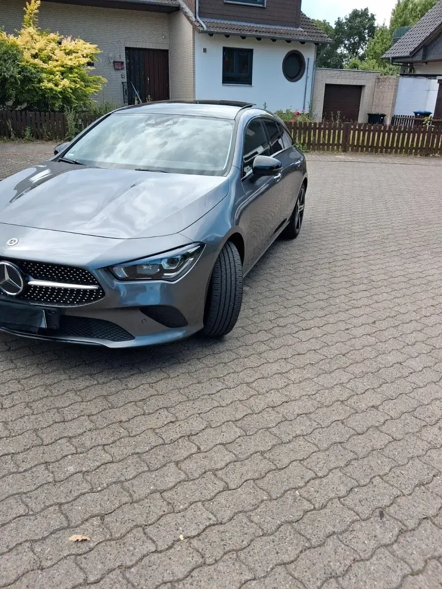 Gebraucht Mercedes CLA200 150 PS (110 kW) 2022 Grau Coupé