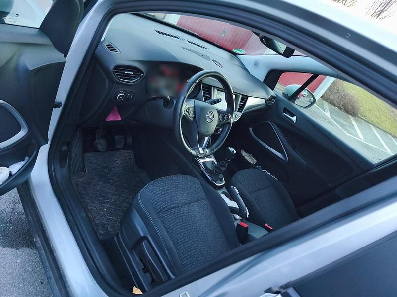 Gebraucht Opel Crossland X Edition 131 PS (96 kW) 2017 Silber SUV