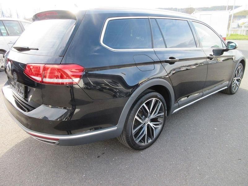 Gebraucht VW Passat Alltrack 190 PS (139 kW) 2018 Schwarz Kombi