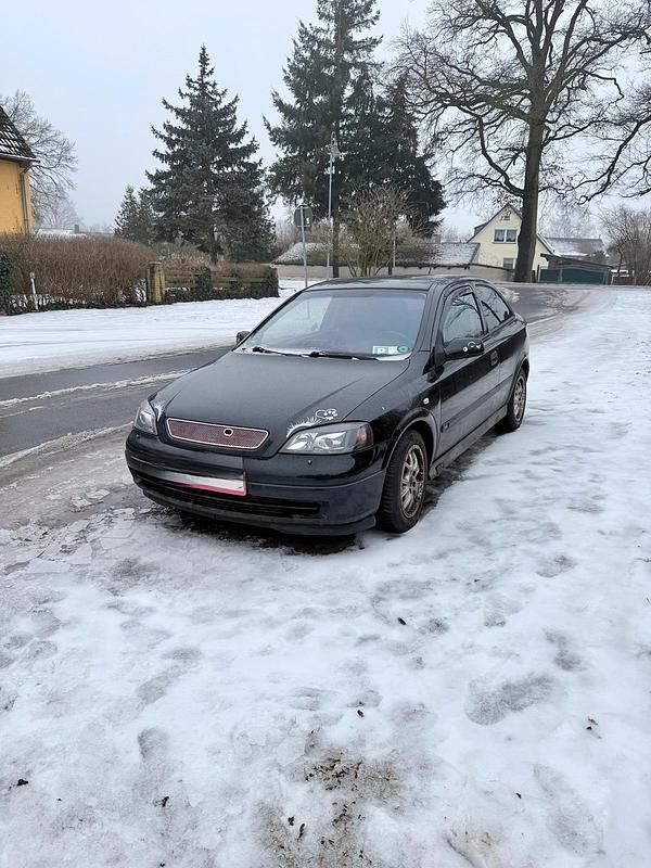 Gebraucht Opel Astra 125 PS (91 kW) 2001 Schwarz Coupé