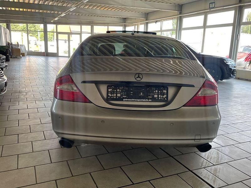 Gebraucht Mercedes CLS320 224 PS (164 kW) 2008 Silber Limousine
