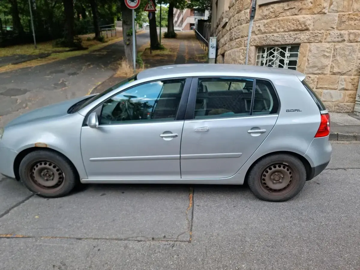 Gebraucht VW Golf V 102 PS (75 kW) 2006 Silber Kleinwagen