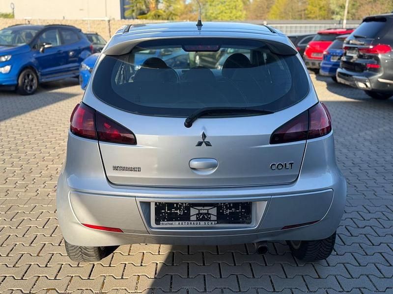 Gebraucht Mitsubishi Colt Invite 95 PS (69 kW) 2009 Silber Kleinwagen
