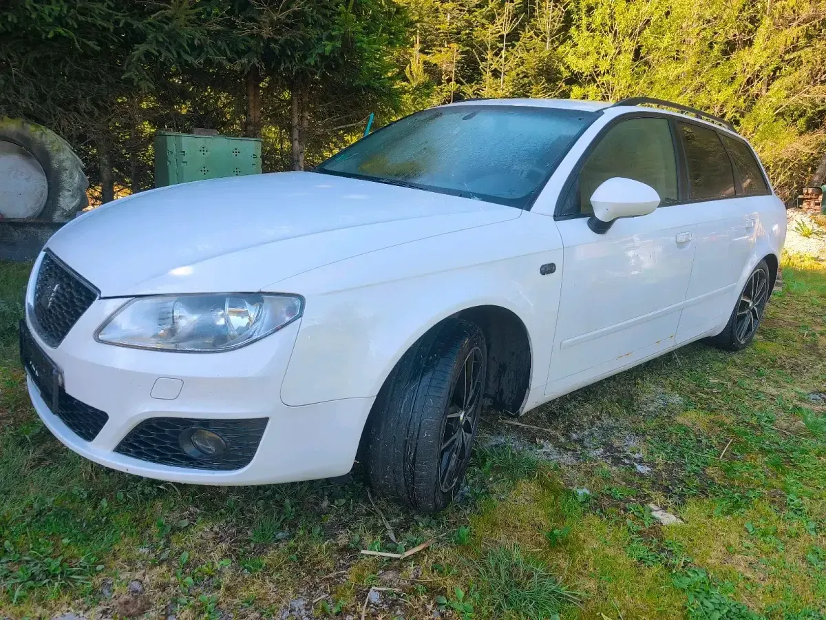 Gebraucht Seat Exeo 120 PS (88 kW) 2012 Weiß Kombi
