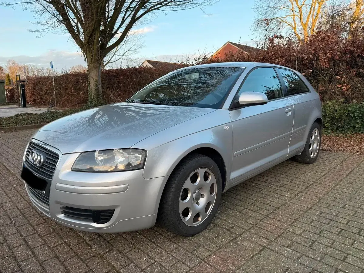 Usata Audi A3 140 CV (102 kW) 2007 Argento Utilitaria