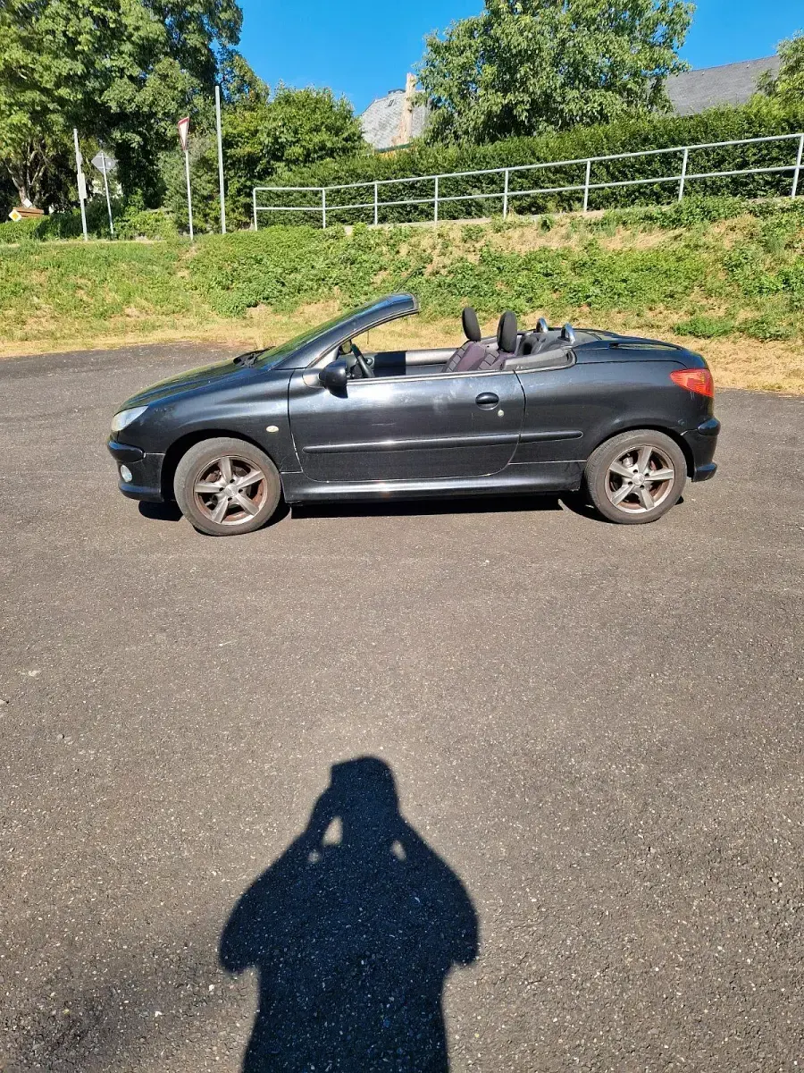 Gebraucht Peugeot 206 109 PS (80 kW) 2007 Schwarz Cabrio