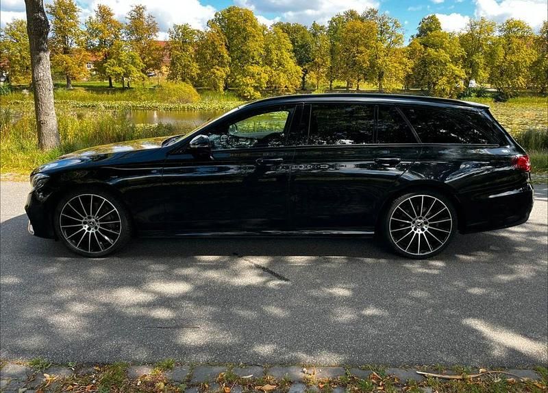 Gebraucht Mercedes E350 258 PS (189 kW) 2017 Schwarz Kombi