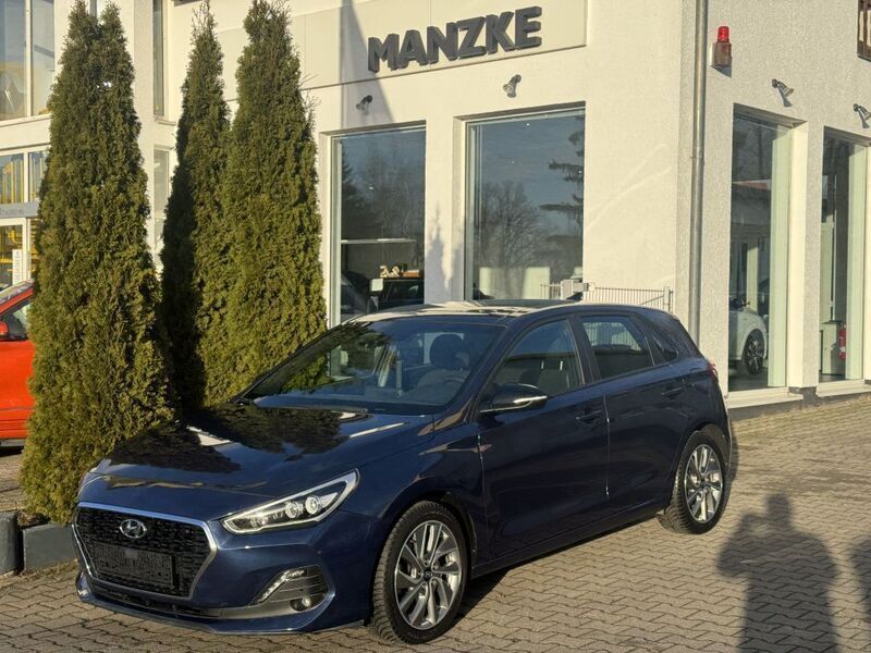 Blau Gebraucht 2019 Hyundai i30 Style Limousine | 12.990 € (Fairer Preis) - Bild 1/4