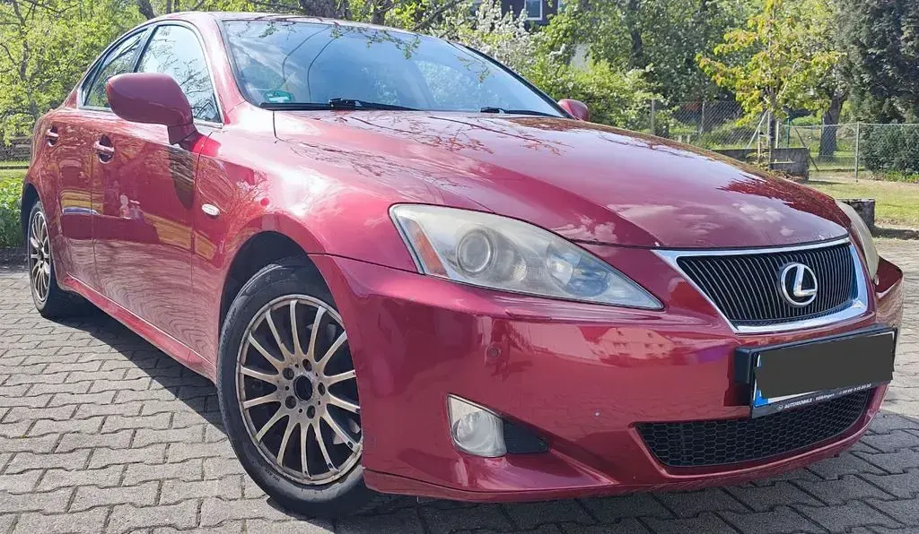 Second-hand Lexus IS250 208 CP (152 kW) 2006 Roșu Berlinǎ
