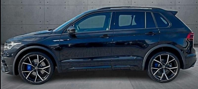 Gebraucht VW Tiguan R 320 PS (235 kW) 2022 Schwarz SUV