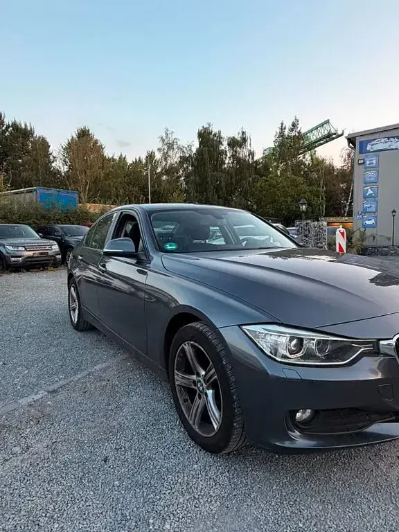 Gebraucht BMW 316 Comfort Edition 136 PS (100 kW) 2015 Grau Limousine