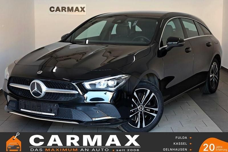 Kosmosschwarz metalliclack (metallic) Gebraucht 2023 Mercedes CLA250e Shooting Brake Progressive Kombi | 28.900 € (Guter Preis) - Bild 1/4