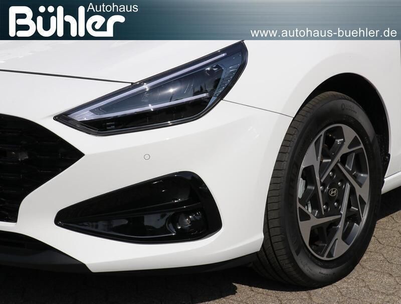 Gebraucht Hyundai i30 Trend 97 PS (71 kW) 2024 Atlas white uni Kombi