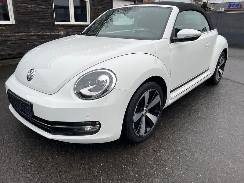 Gebraucht VW Beetle Cabriolet Cup 105 PS (77 kW) 2015 Weiß Cabrio