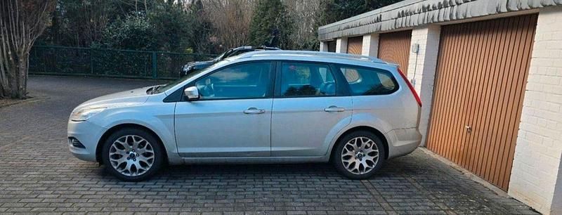 Gebraucht Ford Focus Sport 116 PS (85 kW) 2009 Silber Kombi