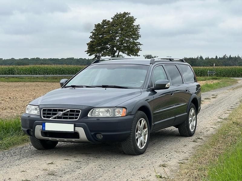 Grau Gebraucht 2007 Volvo XC70 SUV | 5.200 € (Guter Preis) - Bild 1/4