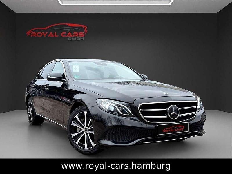 Gebraucht Mercedes E300 211 PS (155 kW) 2019 Schwarz Limousine