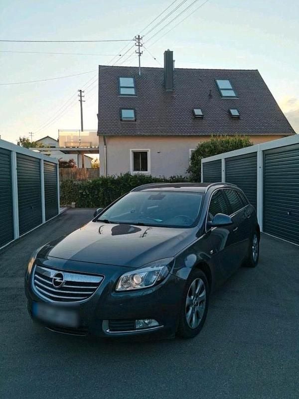 Grau Gebraucht 2009 Opel Insignia Kombi | 3.999 € (Fairer Preis) - Bild 1/4
