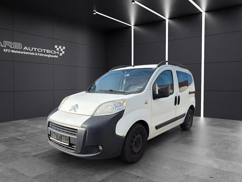 Weiß Gebraucht 2010 Citroën Nemo Van / Kleinbus | 4.950 € - Bild 1/4