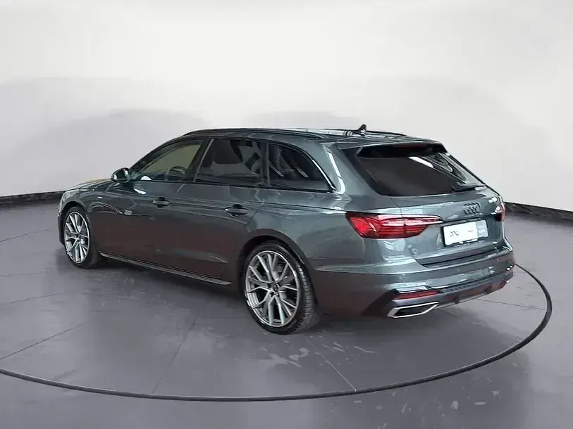 Gebraucht Audi A4 S-Line 163 PS (119 kW) 2023 Grau Kombi