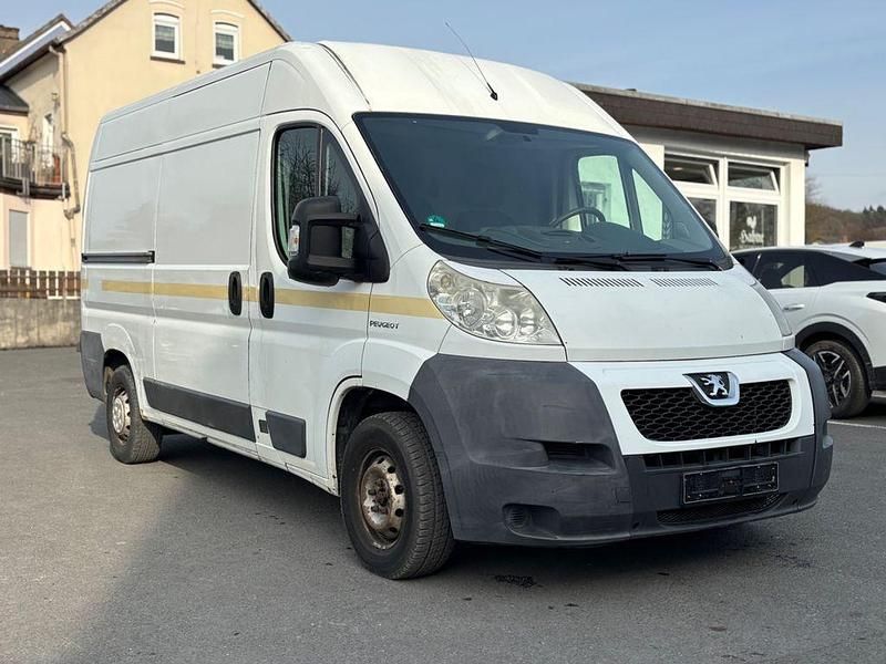 Gebraucht Peugeot Boxer 101 PS (74 kW) 2009 Weiß Van