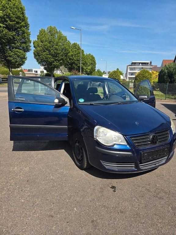 Blau Gebraucht 2006 VW Polo Goal Limousine | 1.250 € (Guter Preis) - Bild 1/4