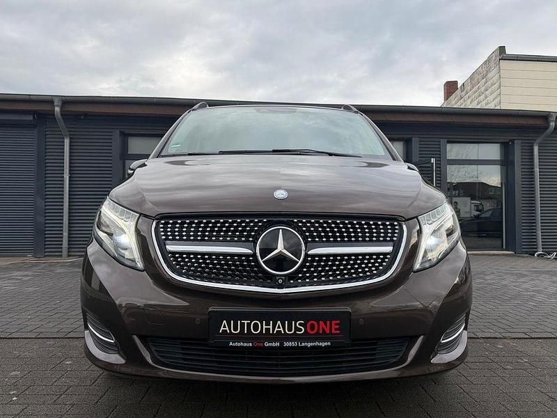 Gebraucht Mercedes V250 190 PS (139 kW) 2015 Braun Van / Kleinbus