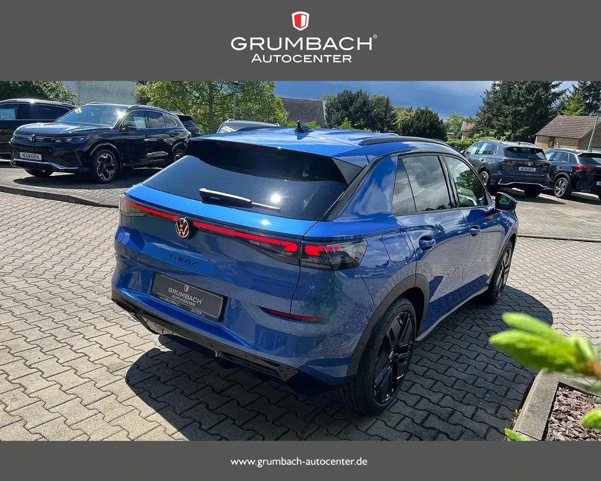 Neu VW T-Roc R-line 150 PS (110 kW) 2026 Celestial blau met. SUV
