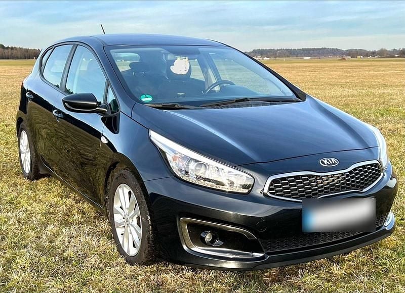 Gebraucht Kia Ceed Edition 7 101 PS (74 kW) 2017 Schwarz Kleinwagen