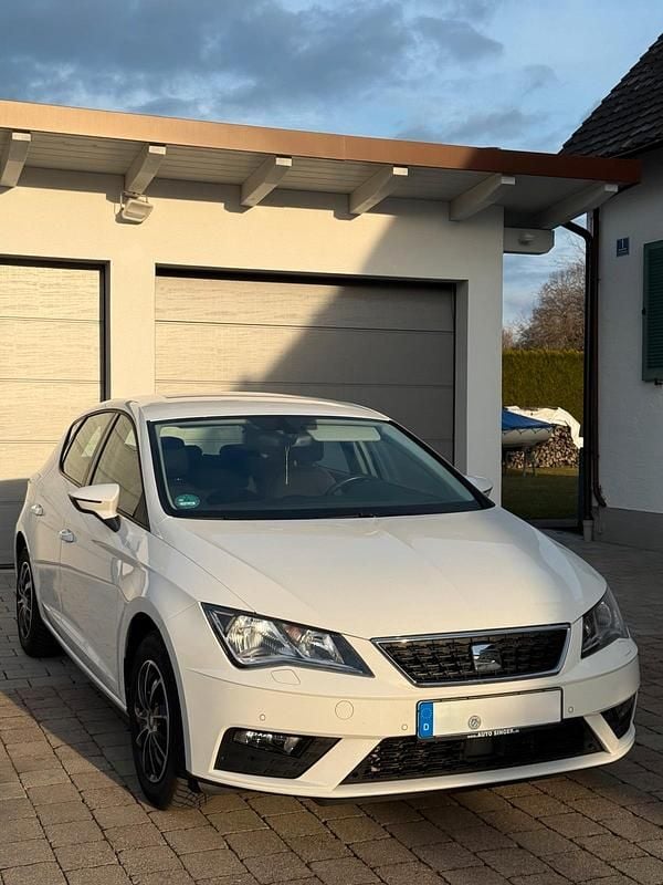 Gebraucht Seat Leon 131 PS (96 kW) 2019 Weiß Limousine