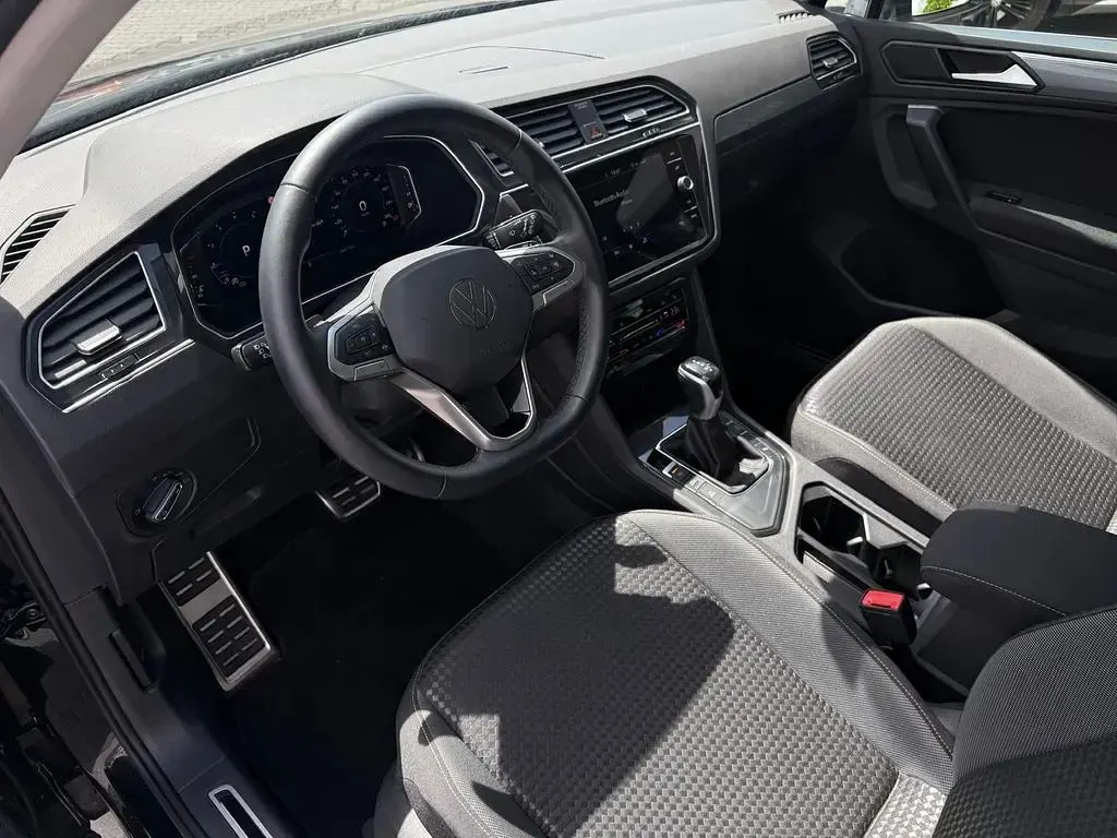 Gebraucht VW Tiguan Active 150 PS (110 kW) 2022 Schwarz SUV