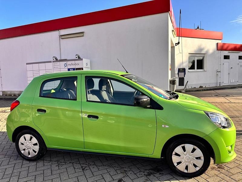 Grün Gebraucht 2013 Mitsubishi Space Star Kleinwagen | 3.000 € (Superpreis) - Bild 1/4