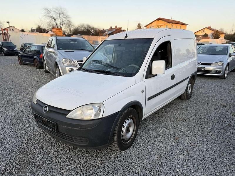 Casabl/arctic/eisweiss/kaolin Gebraucht 2009 Opel Combo Van / Kleinbus | 1.700 € - Bild 1/4