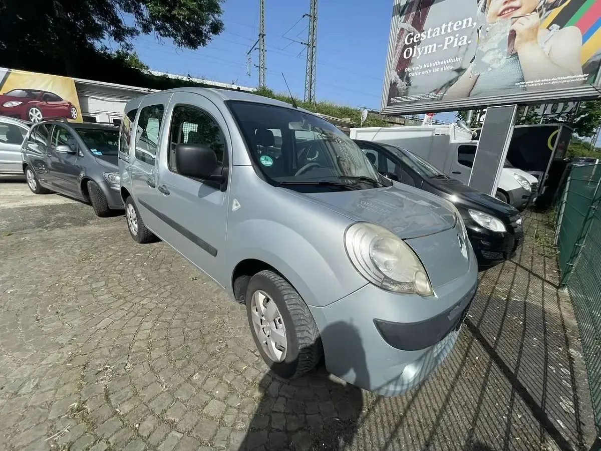 Gebraucht Renault Kangoo Privilege 106 PS (77 kW) 2008 Space grau Van / Kleinbus