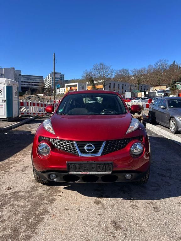 Gebraucht Nissan Juke Acenta 117 PS (86 kW) 2011 Rot SUV