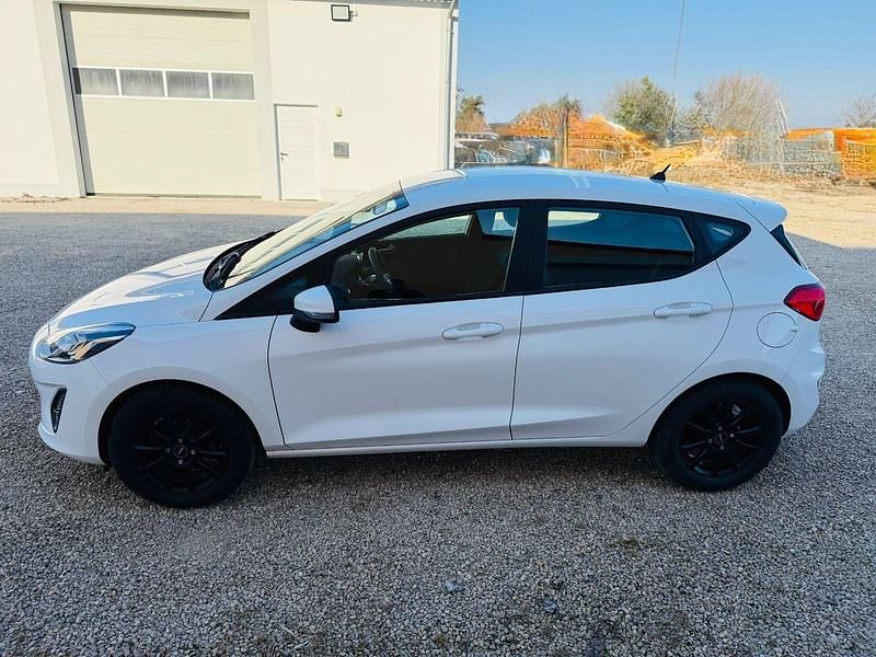 Gebraucht Ford Fiesta 86 PS (63 kW) 2018 Weiß Kleinwagen