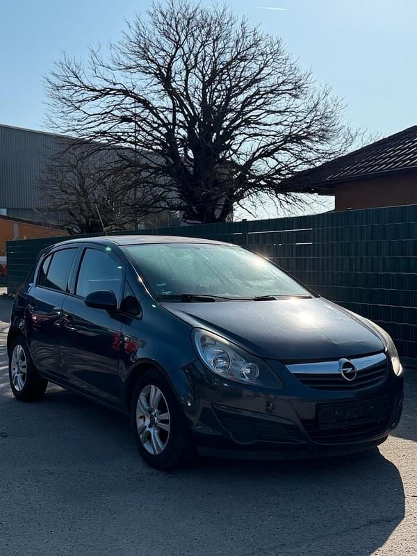 Gebraucht Opel Corsa 87 PS (63 kW) 2010 Kleinwagen