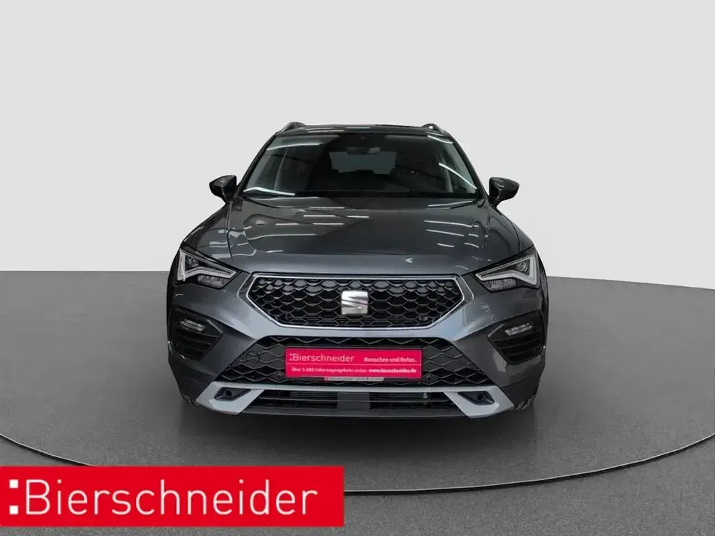 Neu Seat Ateca 150 PS (110 kW) 2026 Grau SUV