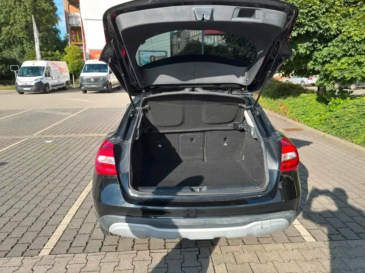 Gebraucht Mercedes GLA180 122 PS (89 kW) 2016 Schwarz SUV