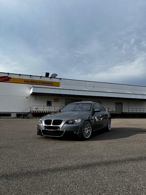Grau Gebraucht 2008 BMW 335 Performance Coupé | 11.700 € (Guter Preis) - Bild 1/3