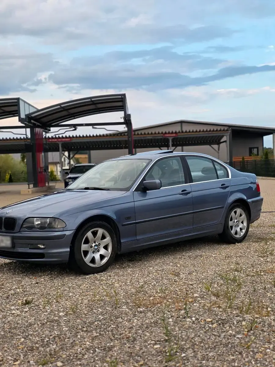Gebraucht BMW 323 170 PS (125 kW) 1999 Limousine