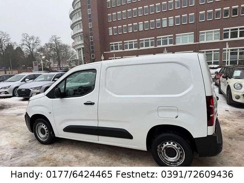 Gebraucht Citroën Berlingo 102 PS (75 kW) 2021 Weiß Van / Kleinbus