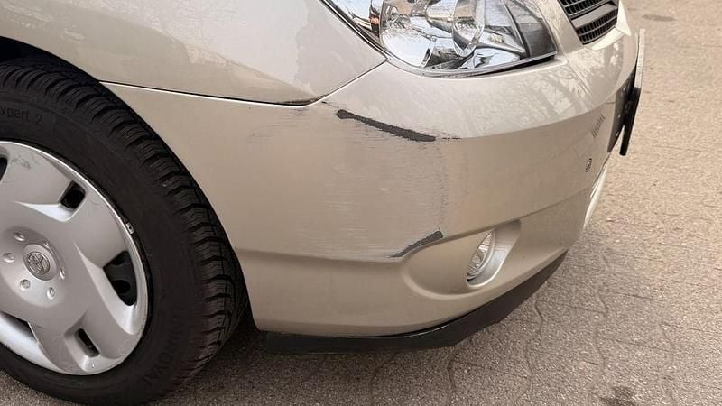 Gebraucht Toyota Corolla 135 PS (99 kW) 2003 Grau Limousine