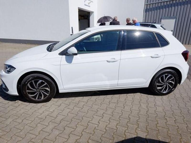 Gebraucht VW Polo Life 95 PS (69 kW) 2025 Silber Kleinwagen